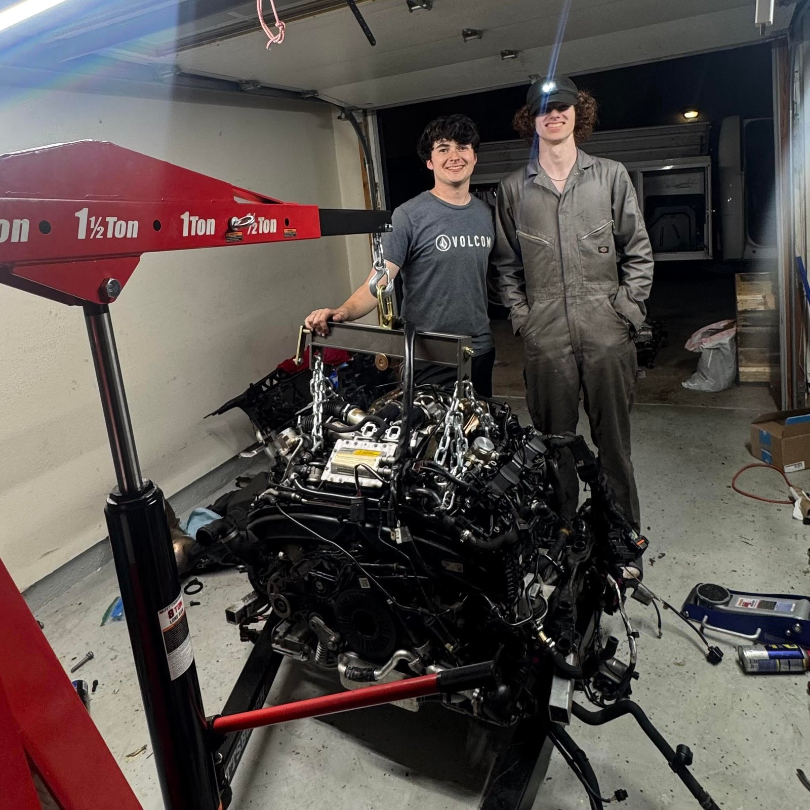 Pinnatec Auto team members with an Audi